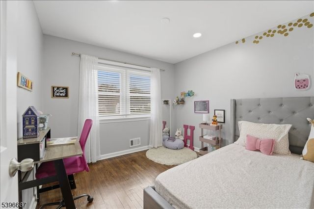 10 Maplehurst Ln, Piscataway Twp., NJ 08854