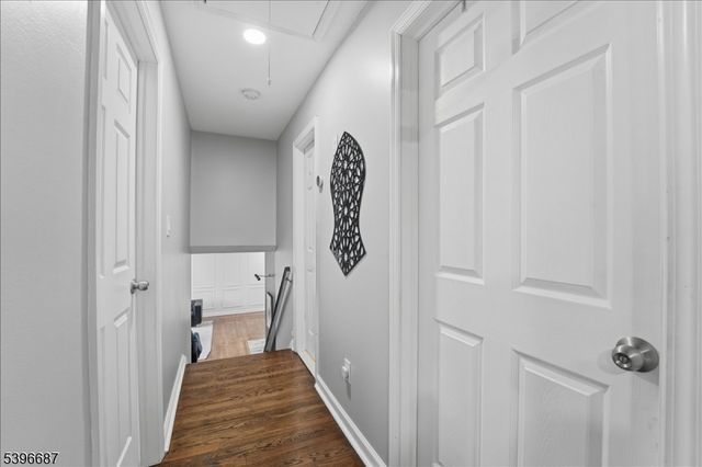 10 Maplehurst Ln, Piscataway Twp., NJ 08854