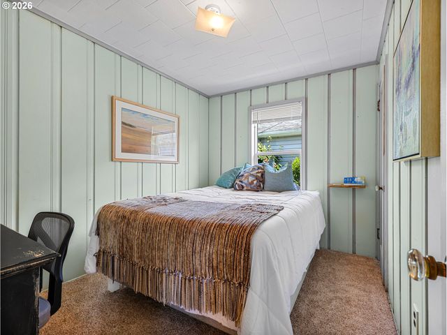 310 AVENUE K, Seaside, OR 97138