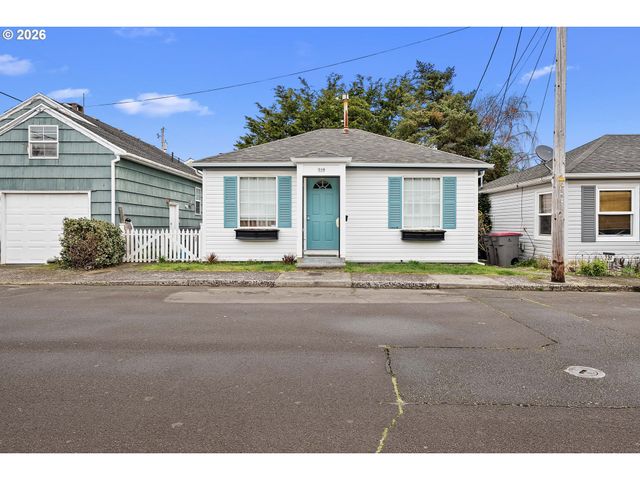 310 AVENUE K, Seaside, OR 97138