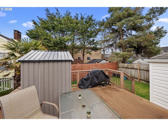 310 AVENUE K, Seaside, OR 97138