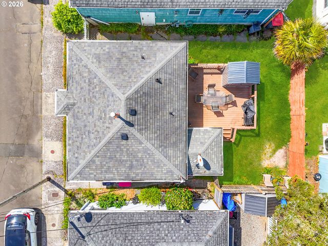 310 AVENUE K, Seaside, OR 97138