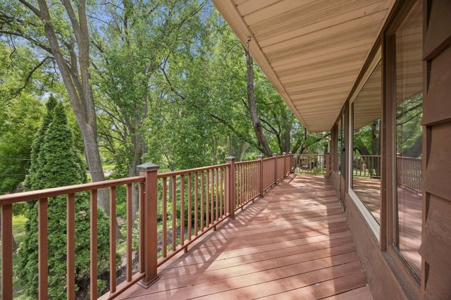290 Rice Creek Boulevard NE, Fridley, MN 55432