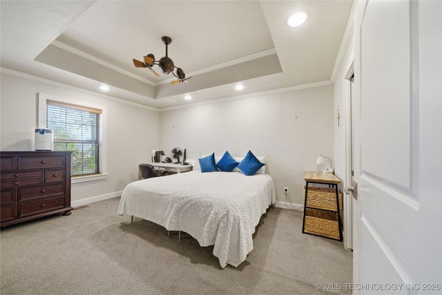 9606 S Maybelle Avenue, Jenks, OK 74037