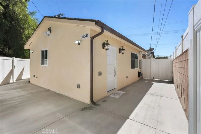 16511 San Fernando Mission Boulevard, Granada Hills, CA 91344