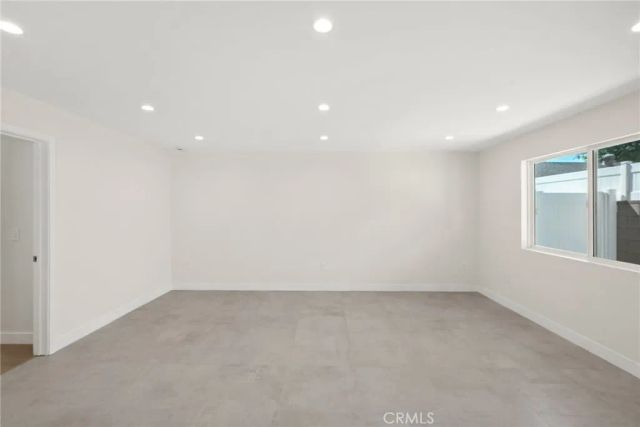 16511 San Fernando Mission Boulevard, Granada Hills, CA 91344