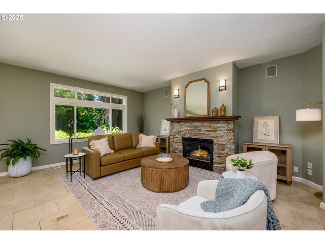 3868 Mirror Pond Way, Eugene, OR 97408