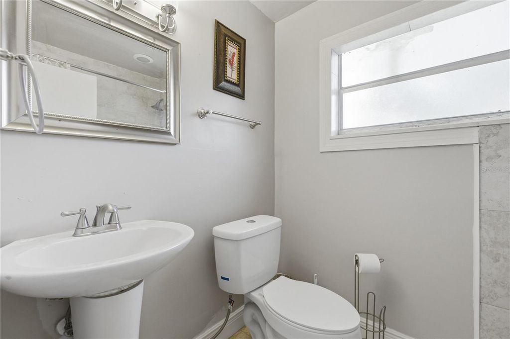 Image 15 of property listing at 1804 RILEY AVENUE, Orlando, FL 32805