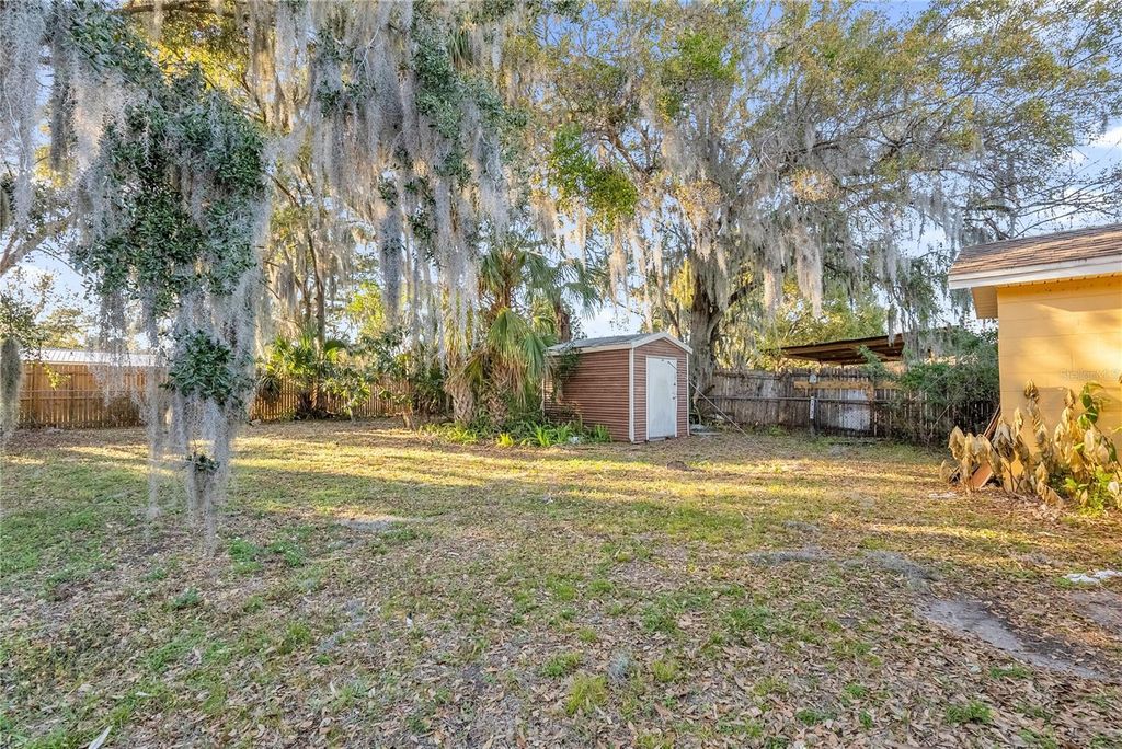 Image 17 of property listing at 1804 RILEY AVENUE, Orlando, FL 32805