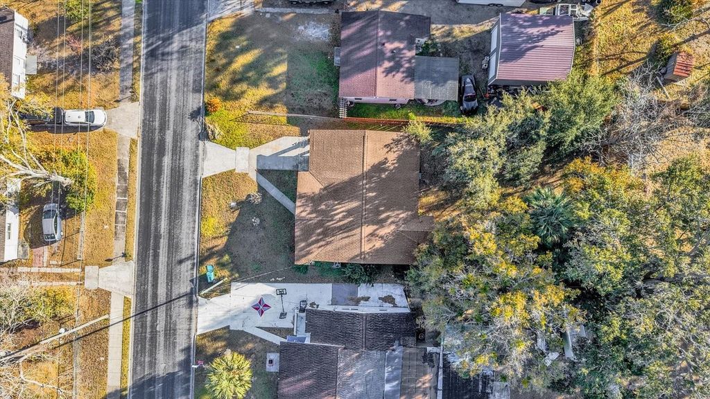 Image 20 of property listing at 1804 RILEY AVENUE, Orlando, FL 32805