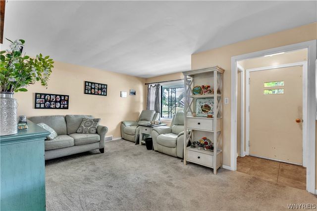 2961 North Avenue, Niagara Falls, NY 14305