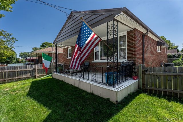 2961 North Avenue, Niagara Falls, NY 14305
