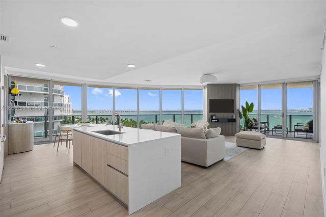 488 NE 18th Street 715, Miami, FL 33132