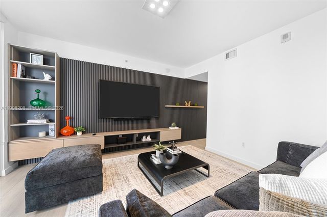 488 NE 18th Street 715, Miami, FL 33132