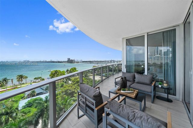 488 NE 18th Street 715, Miami, FL 33132