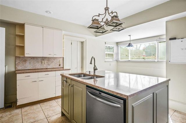 351 N Woodland SW Drive, Marietta, GA 30064