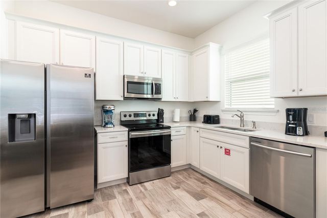 8096 KNEE DEEP ROAD, Kissimmee, FL 34747