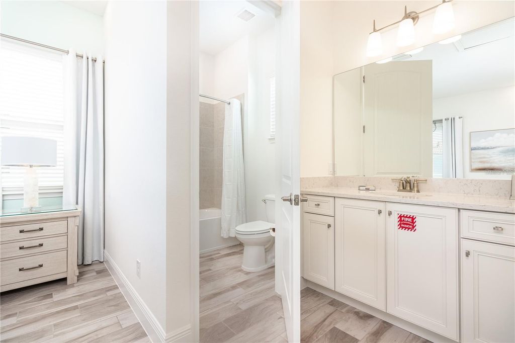 Image 15 of property listing at 8096 KNEE DEEP ROAD, Kissimmee, FL 34747