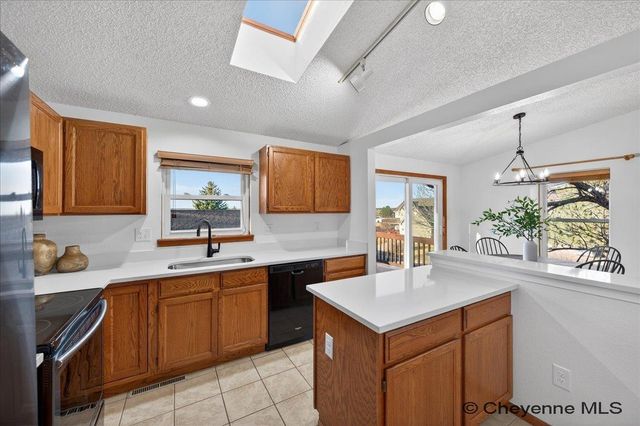 5163 NEWLAND AVE, Cheyenne, WY 82009