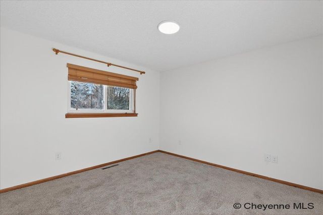 5163 NEWLAND AVE, Cheyenne, WY 82009