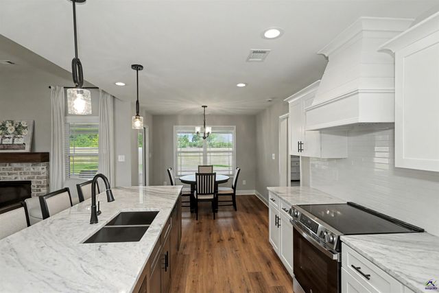 219 Overton Drive, Perry, GA 31069
