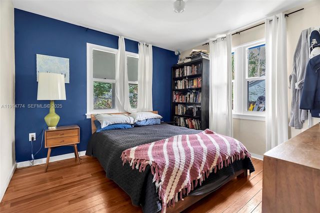 480 NE 110th St, Miami, FL 33161