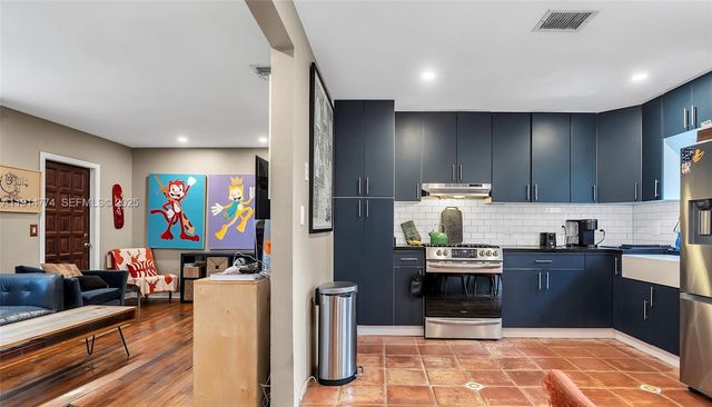 480 NE 110th St, Miami, FL 33161