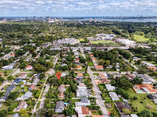 480 NE 110th St, Miami, FL 33161