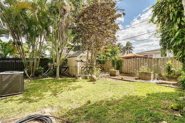 480 NE 110th St, Miami, FL 33161