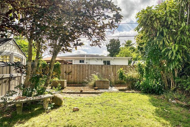 480 NE 110th St, Miami, FL 33161