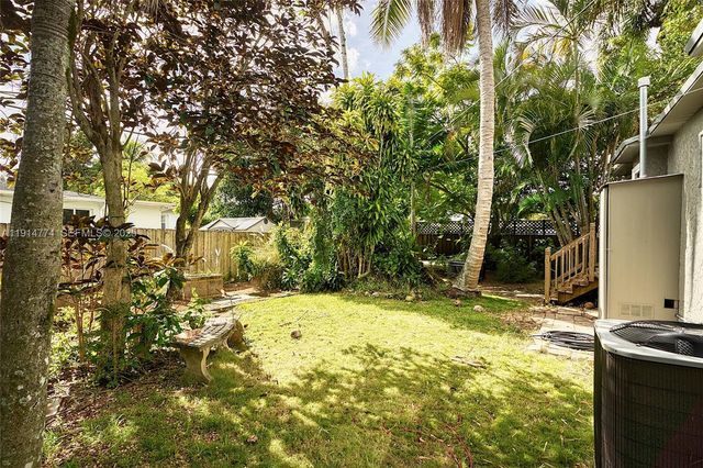 480 NE 110th St, Miami, FL 33161