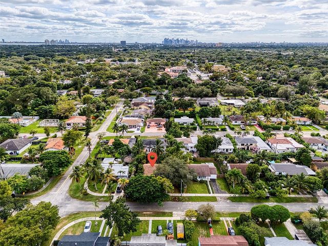 480 NE 110th St, Miami, FL 33161