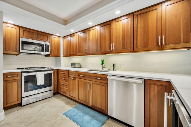 3200 Port Royale Drive N 902, Fort Lauderdale, FL 33308