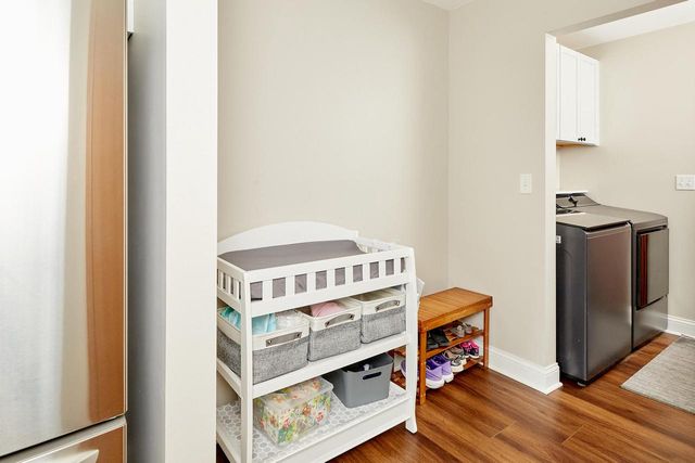 309 Stonebrook DRIVE, Waukesha, WI 53186