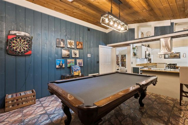 27627 LOIS DRIVE, Tavares, FL 32778