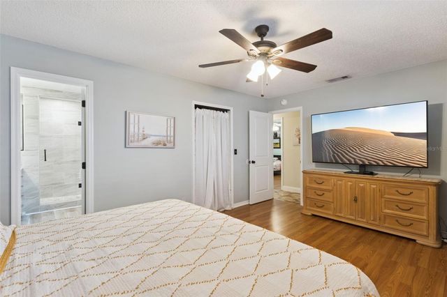 27627 LOIS DRIVE, Tavares, FL 32778