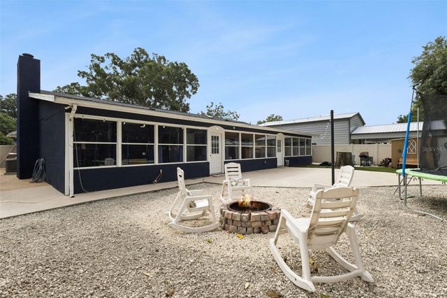 27627 LOIS DRIVE, Tavares, FL 32778