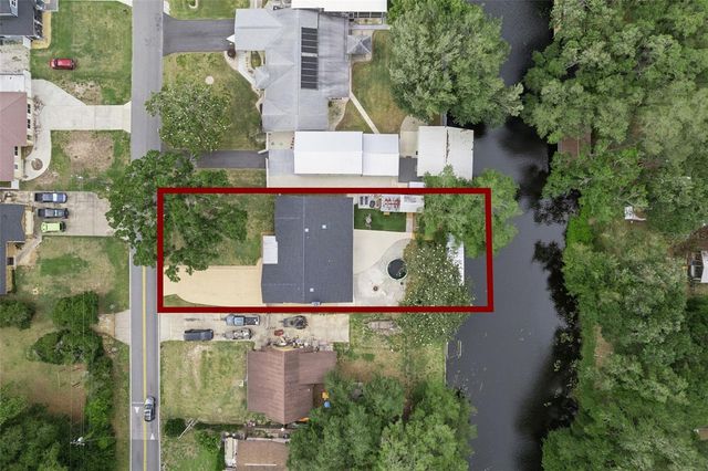 27627 LOIS DRIVE, Tavares, FL 32778
