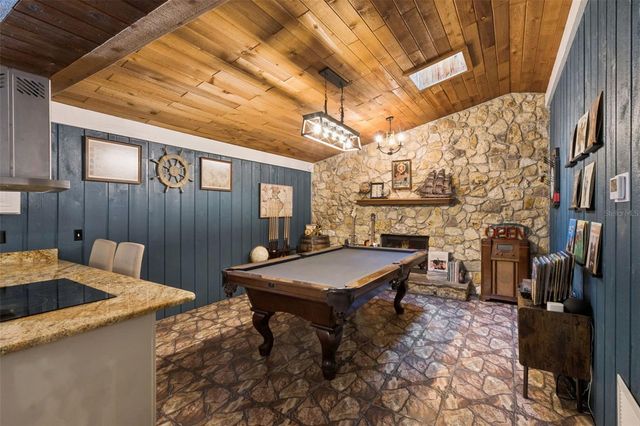 27627 LOIS DRIVE, Tavares, FL 32778