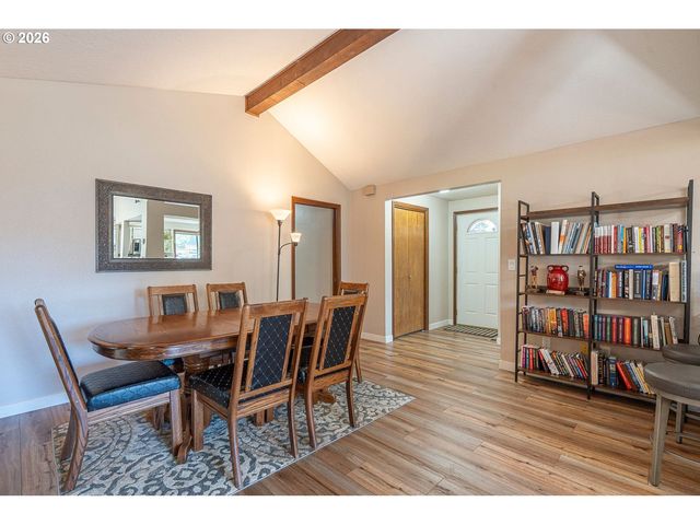 550 WORMWOOD St, Salem, OR 97306