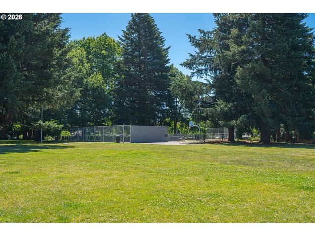 550 WORMWOOD St, Salem, OR 97306