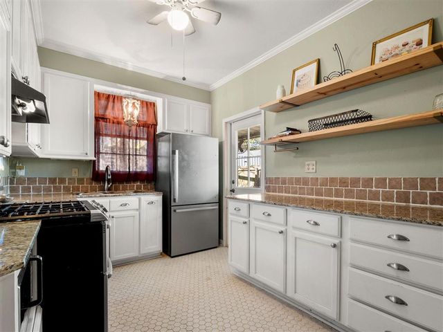 1808 Foster St Street, Lake Charles, LA 70601