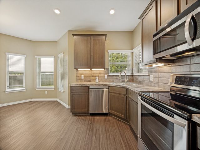 3310 Sweetwater Way, Sherman, TX 75090