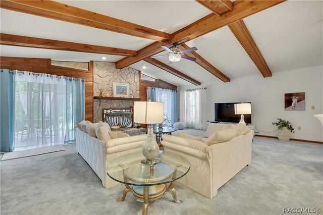 22 Wild Olive Court, Homosassa, FL 34446