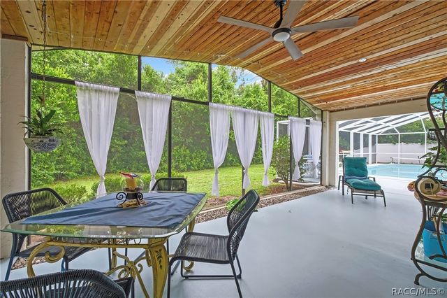 22 Wild Olive Court, Homosassa, FL 34446