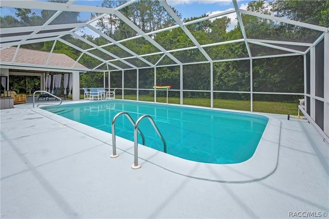 22 Wild Olive Court, Homosassa, FL 34446