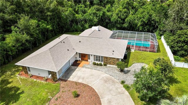 22 Wild Olive Court, Homosassa, FL 34446