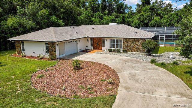 22 Wild Olive Court, Homosassa, FL 34446