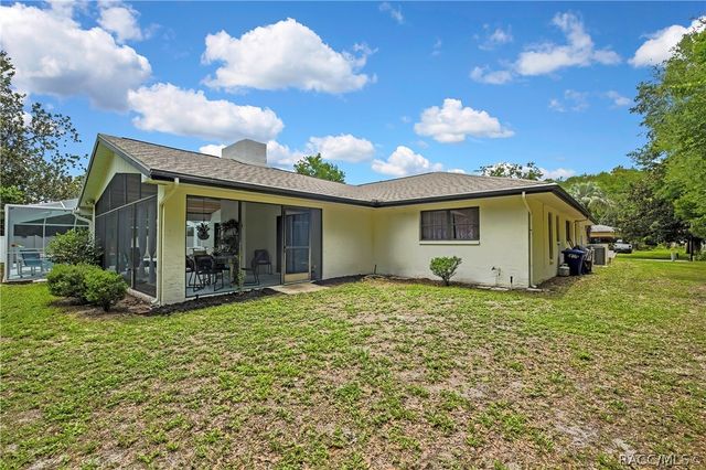 22 Wild Olive Court, Homosassa, FL 34446