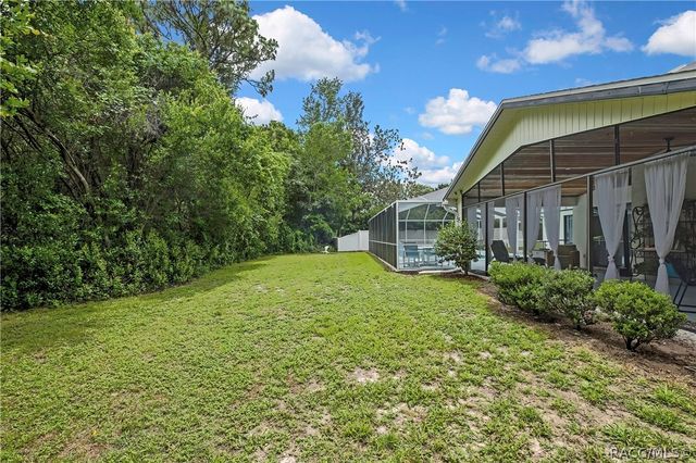 22 Wild Olive Court, Homosassa, FL 34446